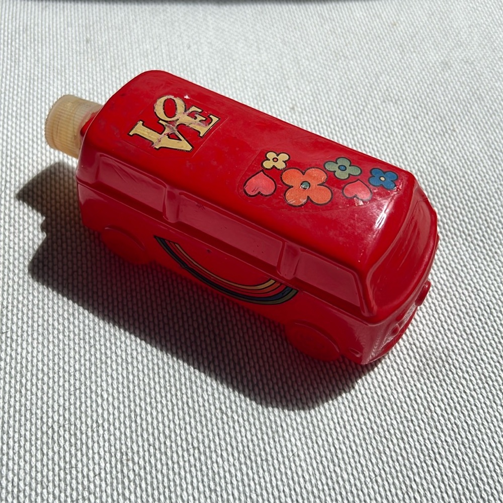 AVON Volkswagen Bus Sure Winner Bracing Lotion Decanter. Full Bottle w/ Box!